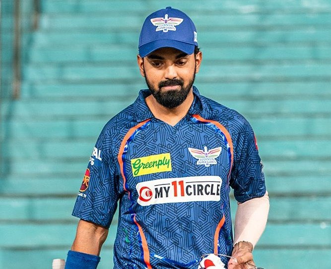 ImtiyajMomin7's tweet photo. Match Haare Hai...Aatm-Samman Nahi
Always Support @klrahul My Favourite
#KLRahul #LSGvsSRH #ipltickets #missbehaviour #Bengaluru #LucknowSuperGiants #AbhishekSharma #TravisHead #indianplayer #proud #wicketkeeper #klr #respect #cricketlover #cricketfans #Lucknow https://t.co/EU086naZ9P