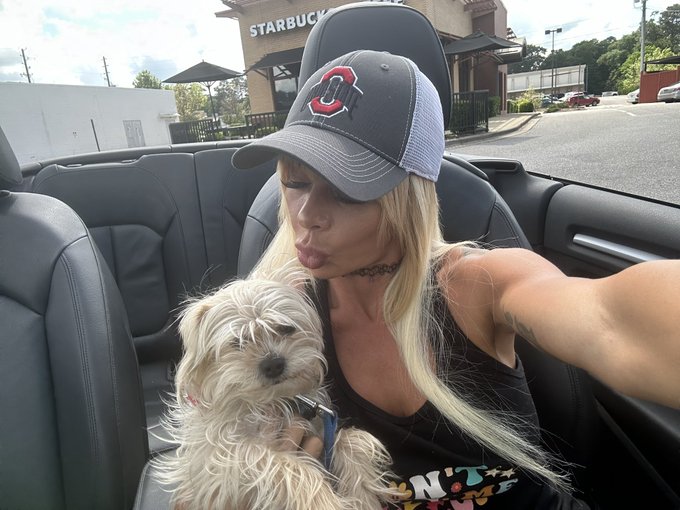 Just some of my favorite things in 1 picture!  ☕️🐶🏈☀️ https://t.co/YiFoFly1wt<a href="/tag/bikinicompetitor"class="tags"><span>#bikinicompetitor</span></a><a href="/tag/10weeksout"class="tags"><span>#10weeksout</span></a><a href="/tag/truenovice"class="tags"><span>#truenovice</span></a>