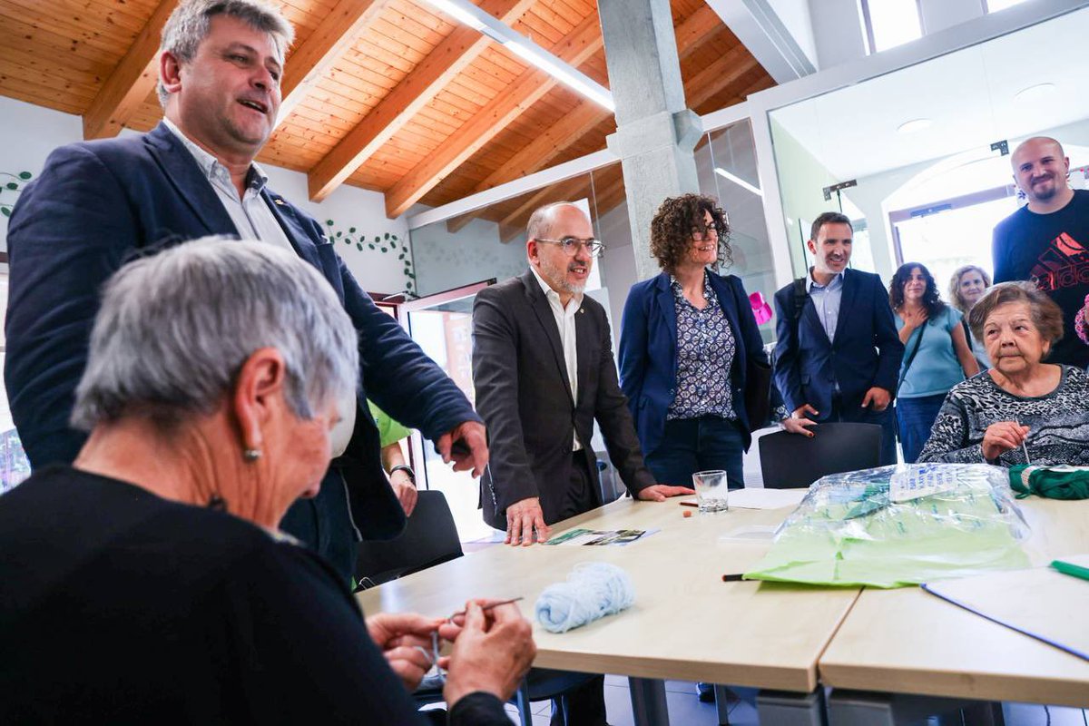 OsonaAccio's tweet photo. 👉 #Gurb és un dels municipis on #Osona Acció Social ofereix #EspaiActivat.

🤝 El projecte comunitari i participatiu de promoció de l’envelliment actiu i saludable té l’objectiu de millorar el benestar físic, cognitiu i emocional i promoure la creació de vincles entre gent gran. https://t.co/YknTP1KllX