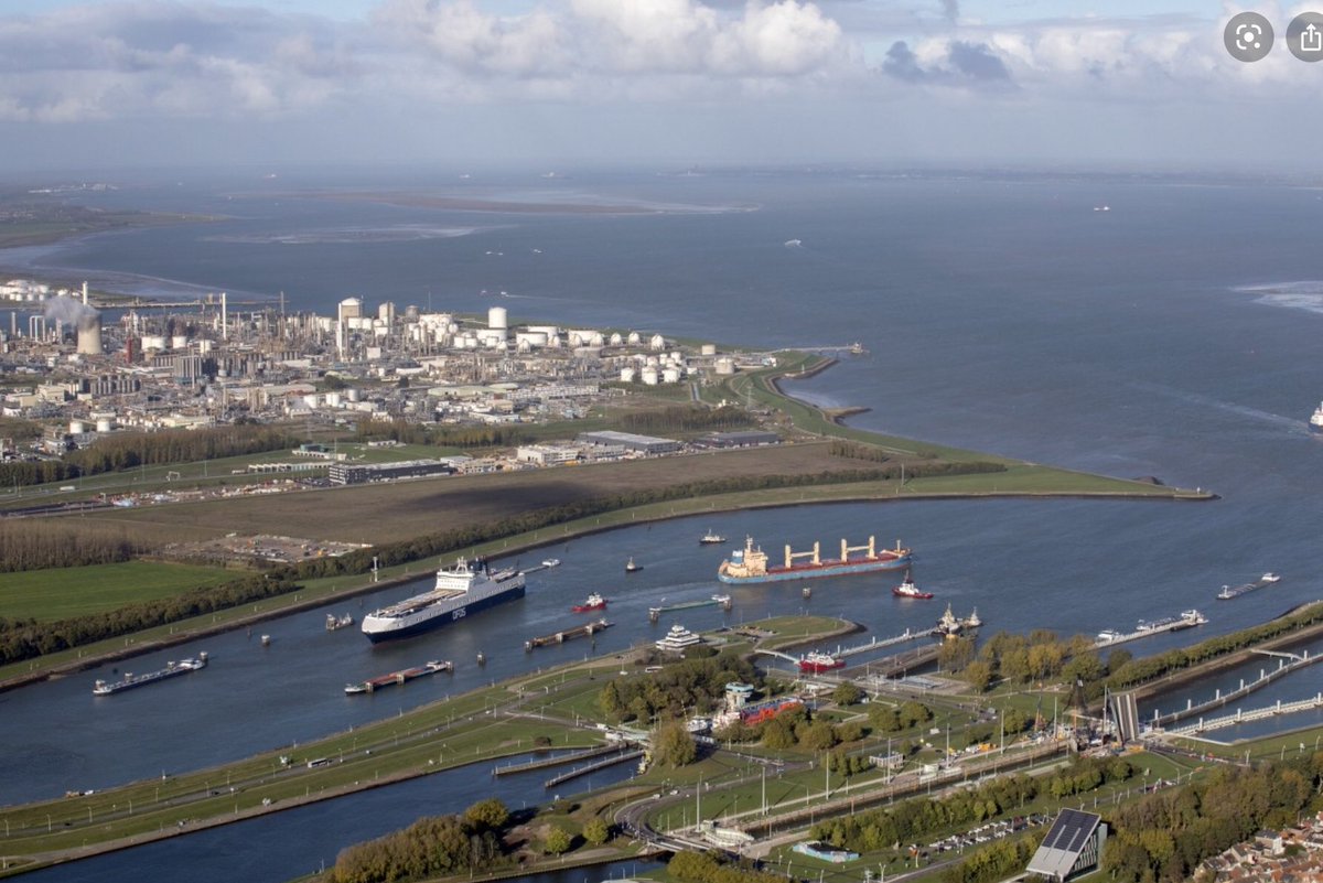 groeneveldm's tweet photo. @seineschelde Het begint natuurlijk allemaal bij @Gem_Terneuzen! https://t.co/EfrRPae95v