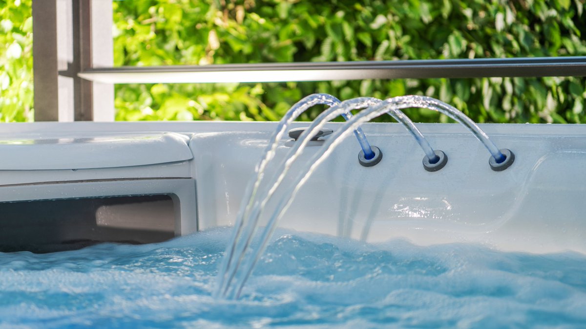 smscompliance's tweet photo. Spring has arrived in the UK with warmer weather and longer days! Enjoy outdoor activities but don't forget about spa pool maintenance to prevent harmful bacteria like Legionella. π·π
#SpaPools #LegionellaPrevention #SpaPoolOperators #HotTubs
https://t.co/cCD9tT840O https://t.co/qbEZBBbYKl