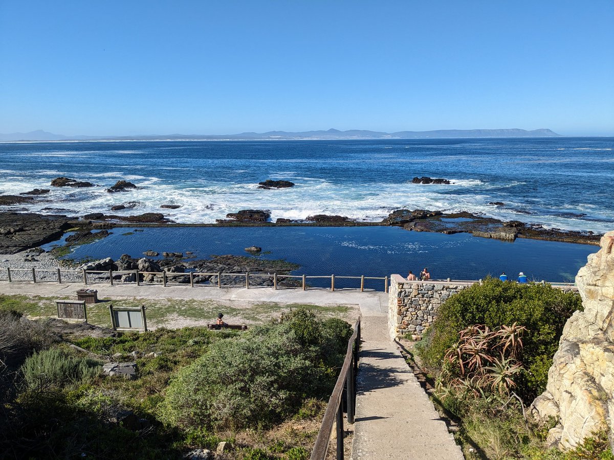 Marine pools in #Hermanus, #SouthAfrica, very nice, but an example of a privatised #publicgood, funded by all & used by the few chosen ones during #Apartheid. #EconTwitter #inequality