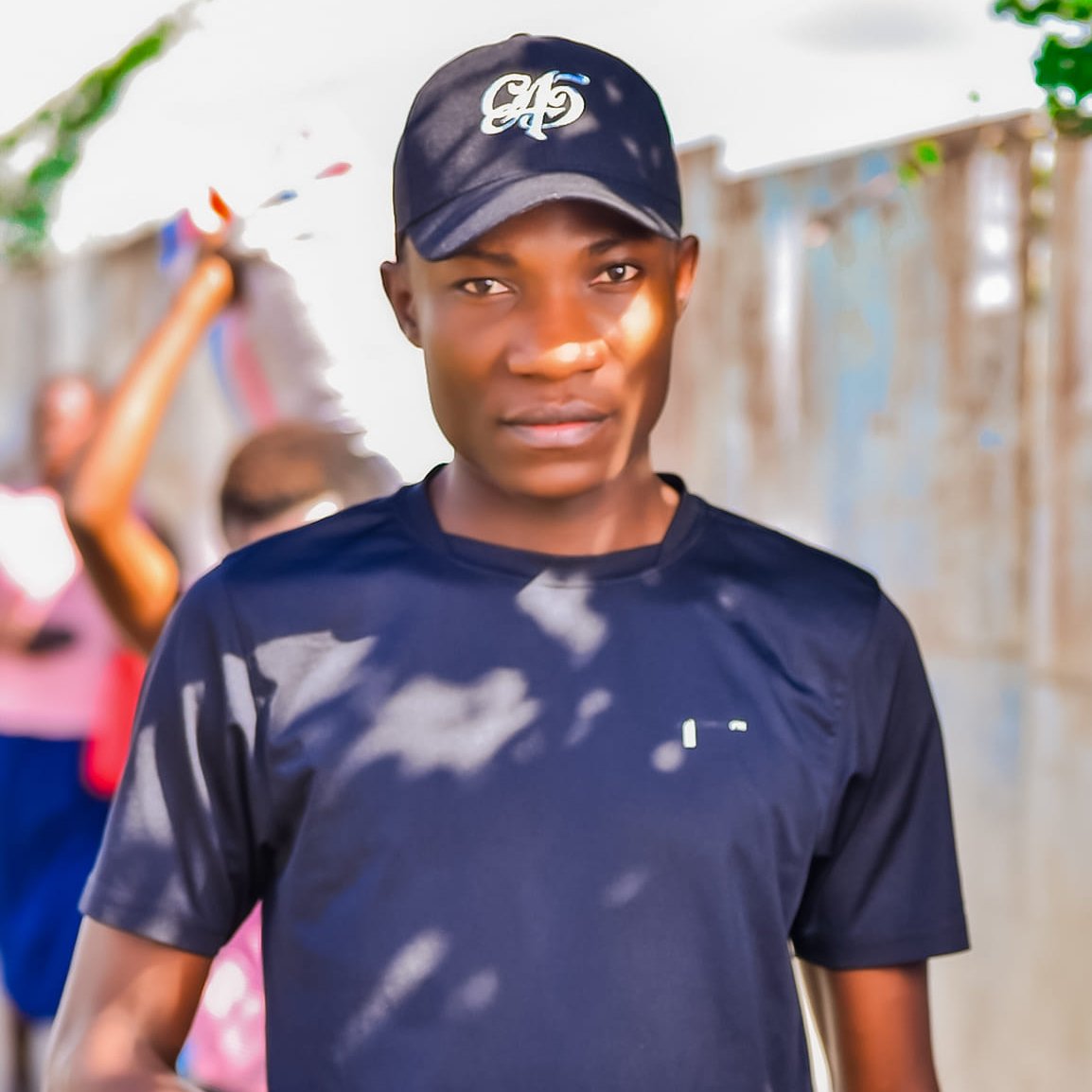 radiomaisha's tweet image. Danadana Viwanjani na @SMukangai, @walterkinjo na @zeleshaffie kutoka saa tisa mchana hadi saa moja usiku. #DanadanaViwanjani #MaishaNiBoraZaidi #RadioZaidiYaRadio