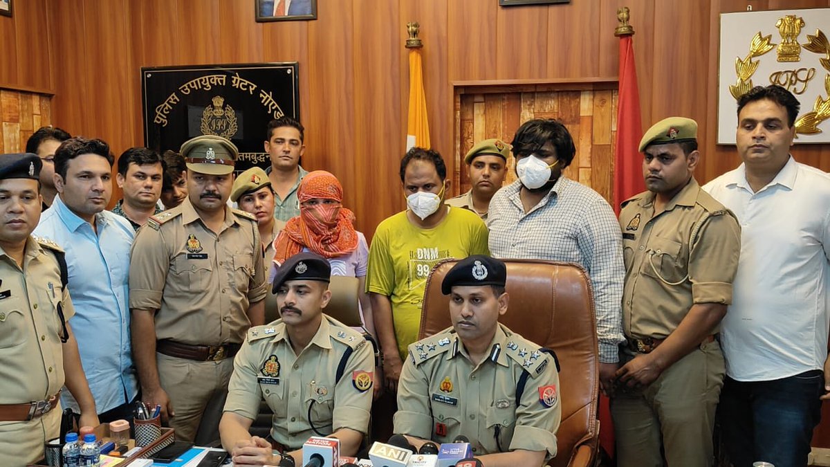 POLICE COMMISSIONERATE GAUTAM BUDDH NAGAR tweet media