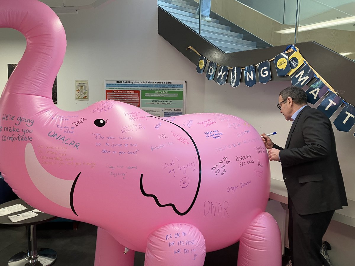 It’s dying matters week this week. Lovely to visit the team and their pink elephant with Prof Harris to support the raising of awareness about a subject v close to my heart.