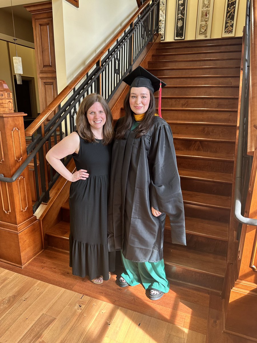 Congratulations to @WKUcaflab graduate research assistant, Logan Rios, for graduating from the M.S. in Psychology-Psychological Science concentration last week! We’re so happy for you! @LoganJRios is pictured here with mentor @d_lickenbrock! @PsySciencesWKU @wkuogden @ky_inbre