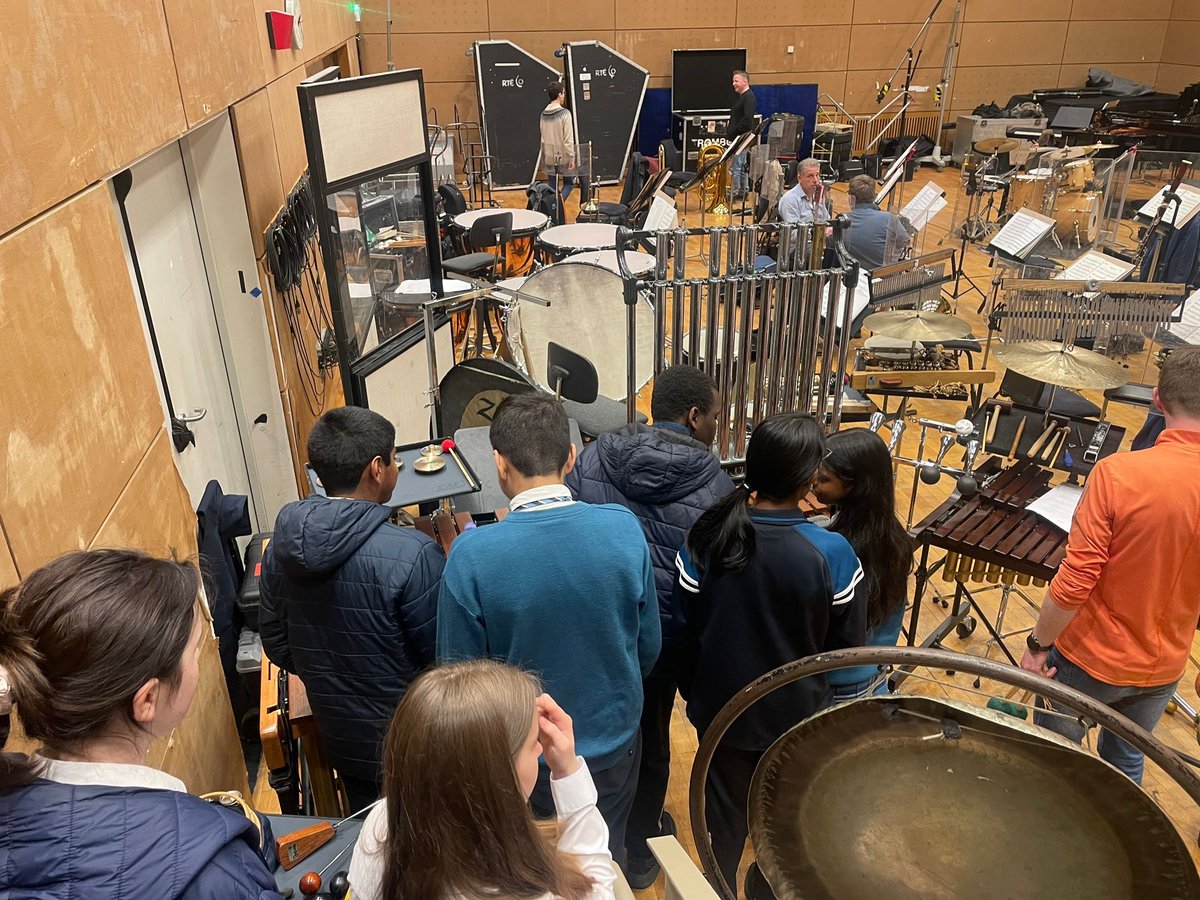 The students were given the opportunity to learn about the instruments and try them out. Thanks to the musicians who were so helpful and generous with their time