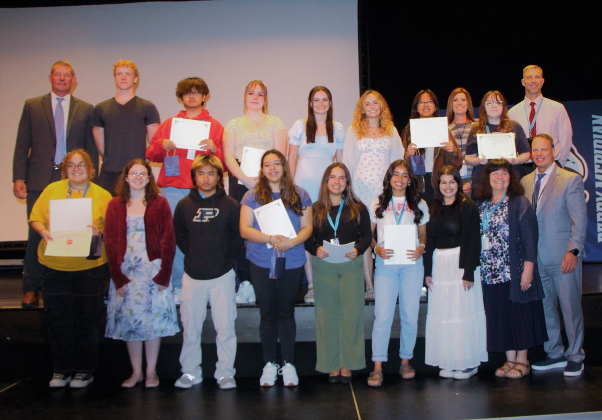 The future is bright ⭐️ Here are your future educators coming from Perry Meridian High School. 👩‍🎓👨‍🎓Seniors who plan to study education in college were treated to an official signing event. We welcome you back to Perry Township Schools in four years. Congrats!!!