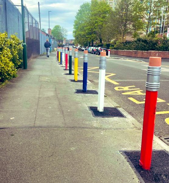 Protecting kids and making the surrounding area way more beautiful. FIT MORE PENCIL BOLLARDS. #WorldBollardAssociation ✏️ 📷@mla_ren