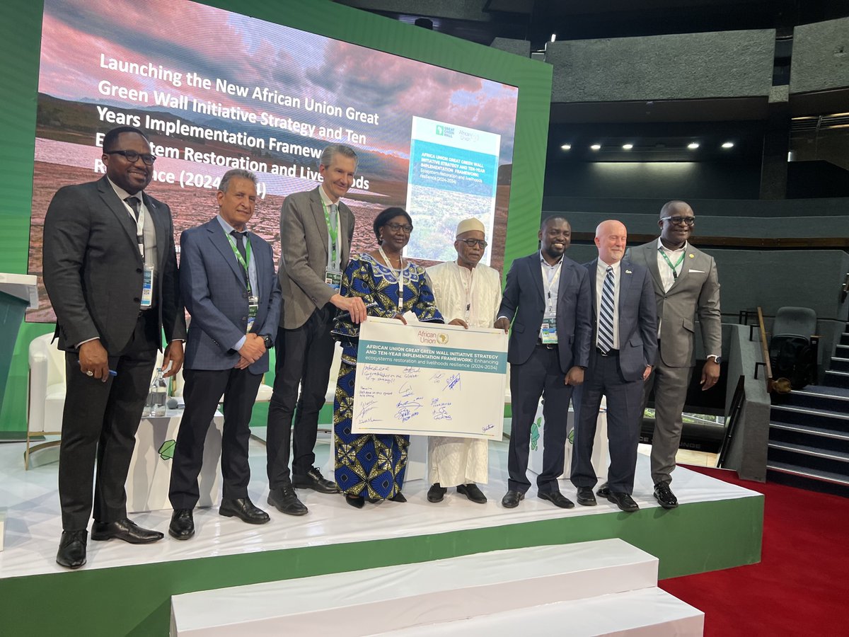 DG @jlucasrestrepo joined the launch of the New Great Green Wall Initiative Strategy & Framework aiming to: 1️⃣ strengthen collaboration among stakeholders 2️⃣ advocate 4 resource mobilizations 3️⃣ promote policy coherence to boost resilience of communities & ecosystems in #Africa🌍