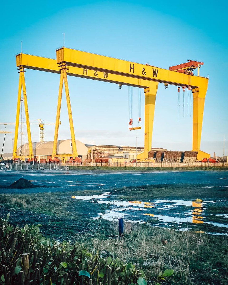 What a stunning capture of Samson & Goliath 👏😍 📸 evoceansailing - thank you for sharing!