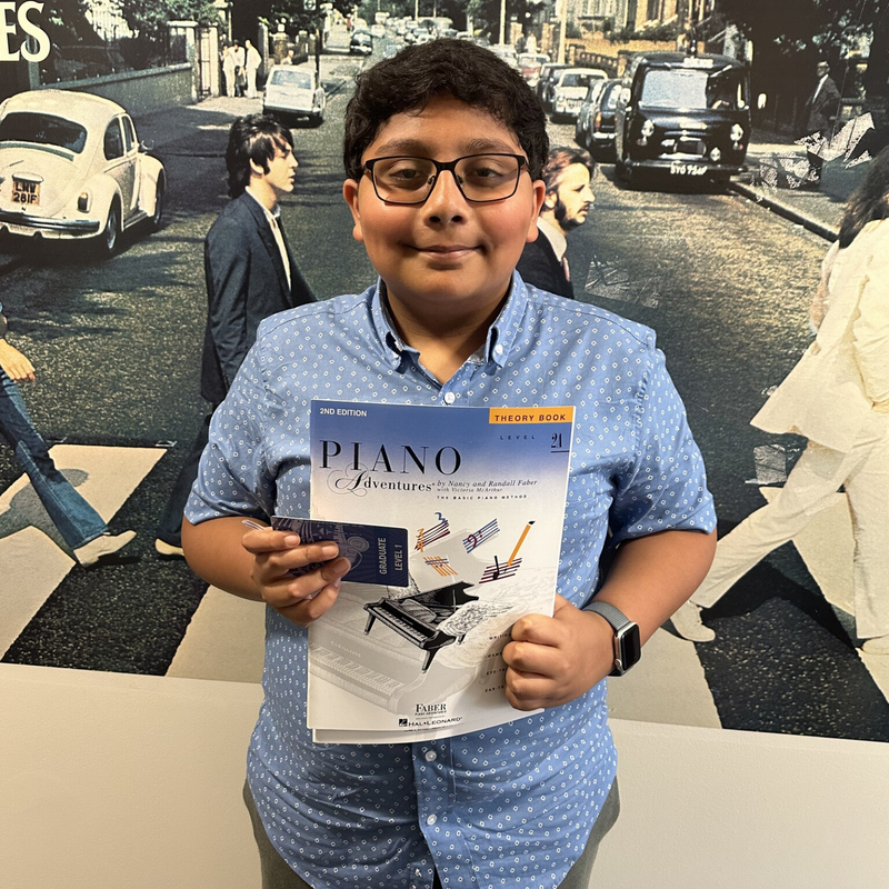 B2RLansdowneVA's tweet photo. 🎉🥳Congrats to Sheehan for graduating to Piano Level 2! 🎹🎵

Sheehan's been in piano lessons with us for over 1 year!

To play like Sheehan, sign up at https://t.co/lsoOVlCoLQ

#bachtorock #musicschool #musiceducation https://t.co/G8Y2zg5pzi