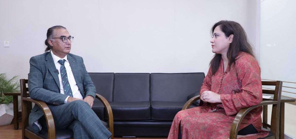Sat down with Dr Shehzad Baig, head of Pakistan’s Polio program. Dr @CoordinatorNeoc has recently made it to 2024 @TIME 100 health influential ppl list. Says “we get highest no. of polio virus env samples from Karachi.” @WHOPakistan Full interview link: youtu.be/_d0jWejqCQE?si…