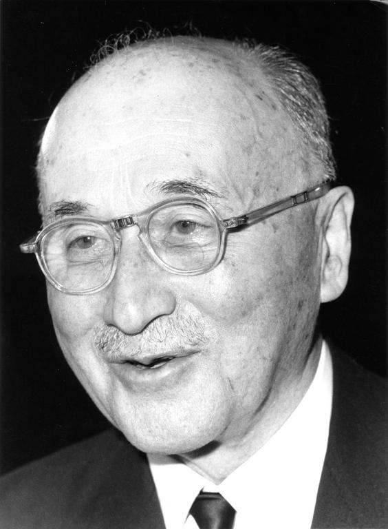 GunterFehlinger's tweet photo. My hero and role model
The greatest European ever!
The founder of the European Union
#JeanMonnet
I will honor his legacy by fighting for #UnitedEurope #EU37 #EUjoinNATO #strongEU https://t.co/SBWePyVlz8