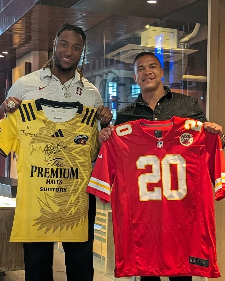 CheslinKolbe's tweet image. Nice to have met 2× Superbowl Champion last night @JustinqReid
Dis net Tokyo wat dit maak🤣
