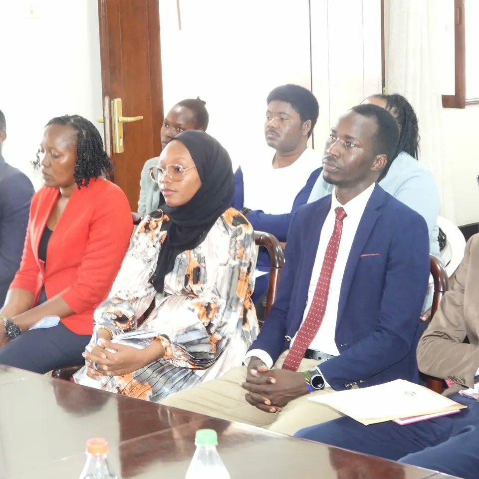 Tanzanian Students In Uganda tweet media