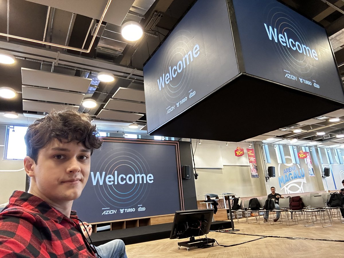 gdbianchii's tweet image. #brazilmentioned

Awesome opportunity to be here. Also, I can confirm @ThePrimeagen is real