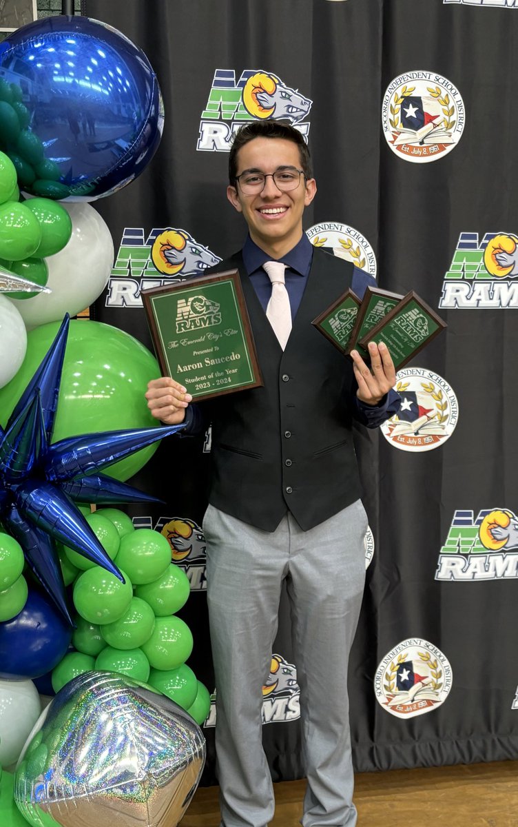 The Student of the Year from the Class of @Co2024Rams is Aaron Saucedo! 💚💙Congratulations! @MontwoodHS @AnaPlayer_MHS