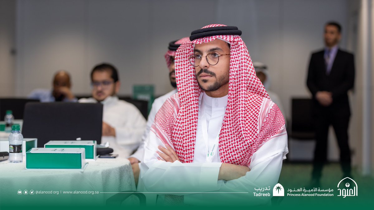AlanoodOrg's tweet photo. في كل خطوة من خطوات #الابتكار_الاجتماعي؛ نعمل لبناء مستقبل ينعم بالاستدامة.

مقتطفات من البرنامج.

#العنود_تبتكر 
#مؤسسة_العنود https://t.co/EWAfNol4B5