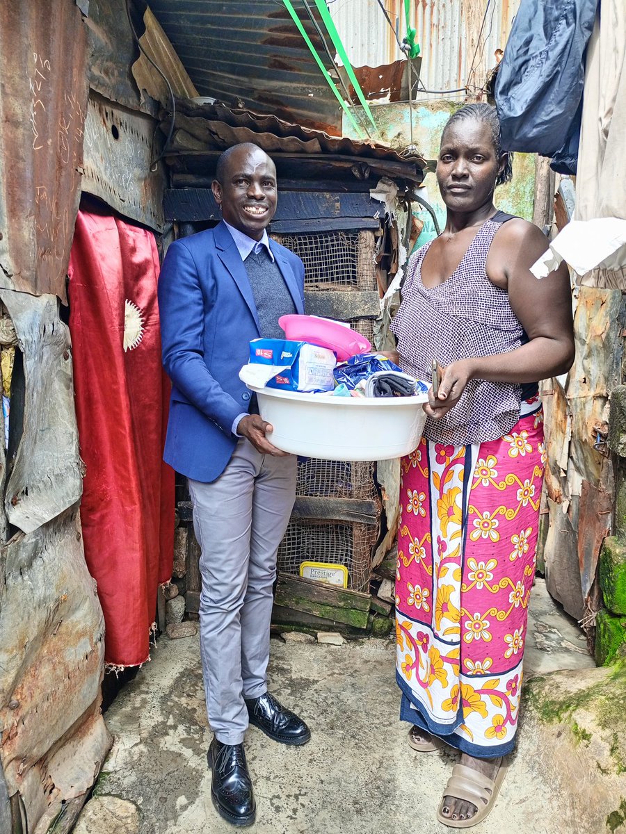 #MamaKits #MaternalHealthMatters We continue to support pregnant moms in getting Mama Kits to support safe delivery during these heavy rains and floods. Thanks to #midwives who are quick to respond during such times.