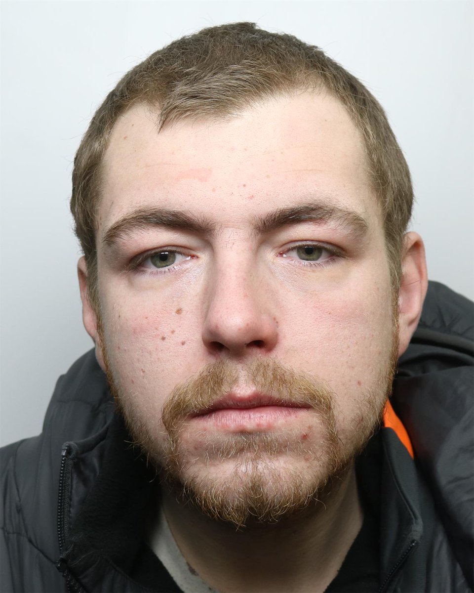 Police in #Leeds are appealing for information to help locate Kyle Plant who is #wanted on recall to prison. He has links to south Leeds, including Holbeck, as well as the city centre. Seen him? ☎️101 or Crimestoppers 0800 555 111 💻westyorkshire.police.uk/LiveChat ➡️ Ref 13240216883