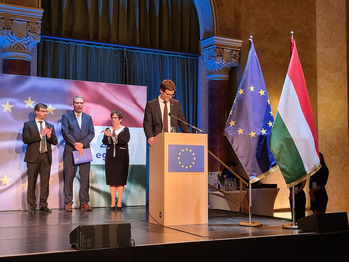 Boldog Európa-napot! Happy #EuropeDay2024! At the invitation of @EC_Budapest and @Europarl_Hu we celebrated Unity in Diversity and 20 years of 🇭🇺 in 🇪🇺! Minister for European Affairs @JanosBoka_HU: 'In working for Europe, we work for Hungary'.
