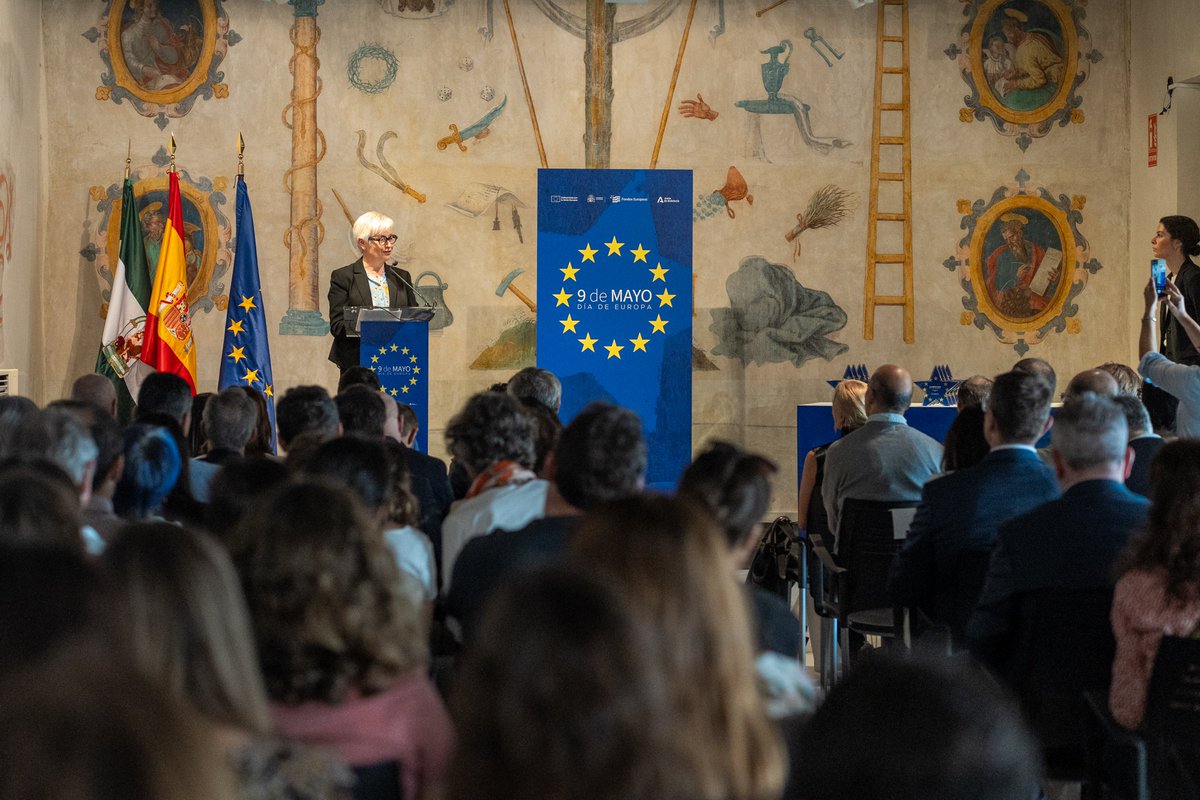 Feliz Día de Europa 🇪🇺

Hoy hemos tenido la oportunidad de conocer y distinguir doce proyectos estrella que han impulsado el desarrollo y crecimiento de Andalucía.

#Europasesiente #FelizDiaDeEuropa #FondosEuropeos