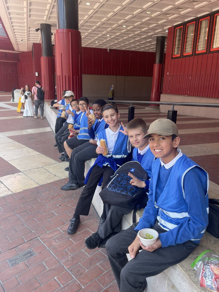 PelhamYear5's tweet photo. 📕 
Zebra Class are currently at the British Library. We are learning all about research, and why it matters @PelhamPrimary_ Huge thanks to @britishlibrary https://t.co/uilA9Jl4ap