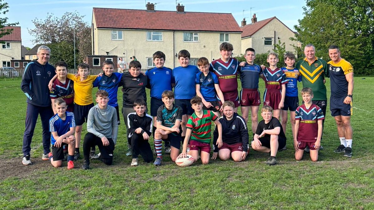 Our Rugby League Development team have been busy this week supporting local community clubs!🏉 ✅U12s Transition Support Session with @GuiseleyRangers ✅U7s and 8s Taster Session with @RaidersOulton It is great to see so many young people getting involved in our amazing game🤩