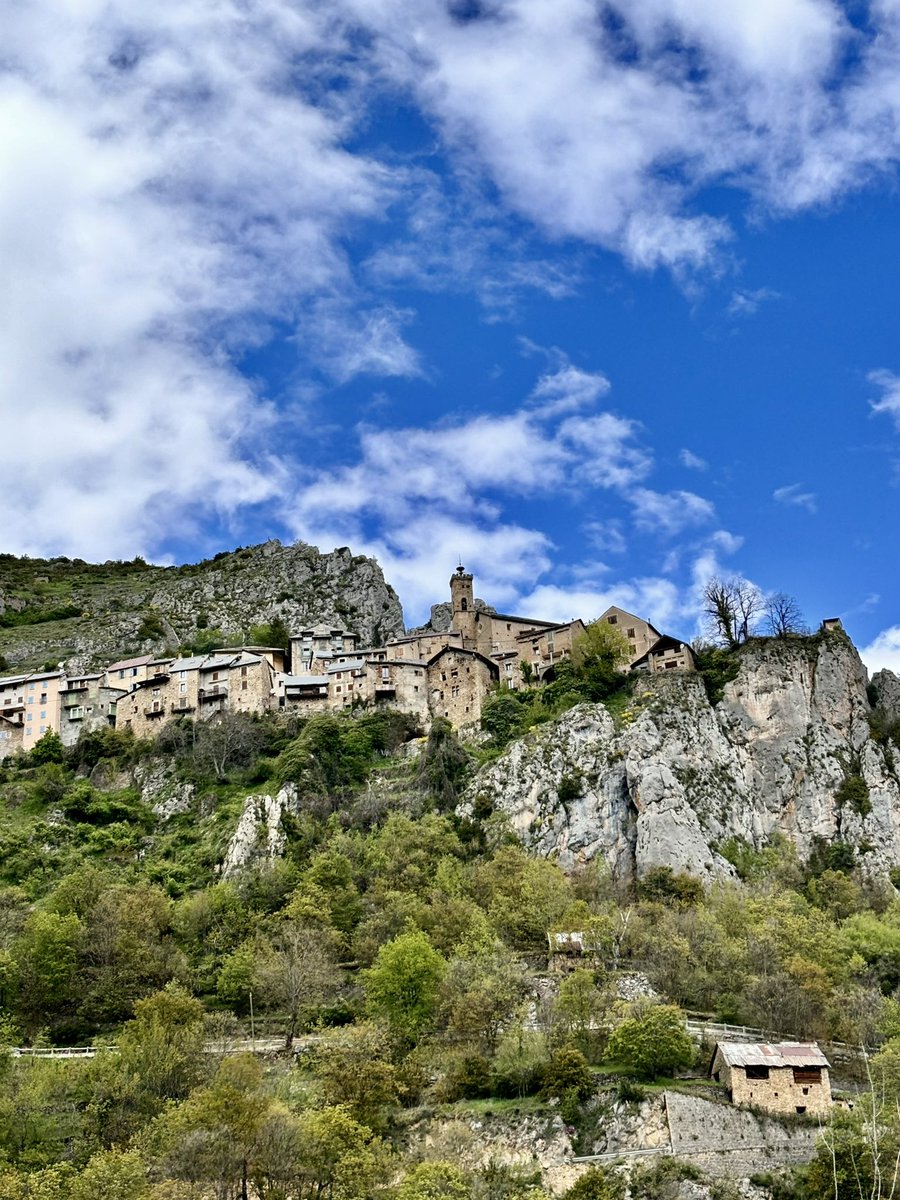 Charmant petit village, Roubion. 😀 
.
.
#ExploreNiceCotedAzur #AlpesMaritimes #France