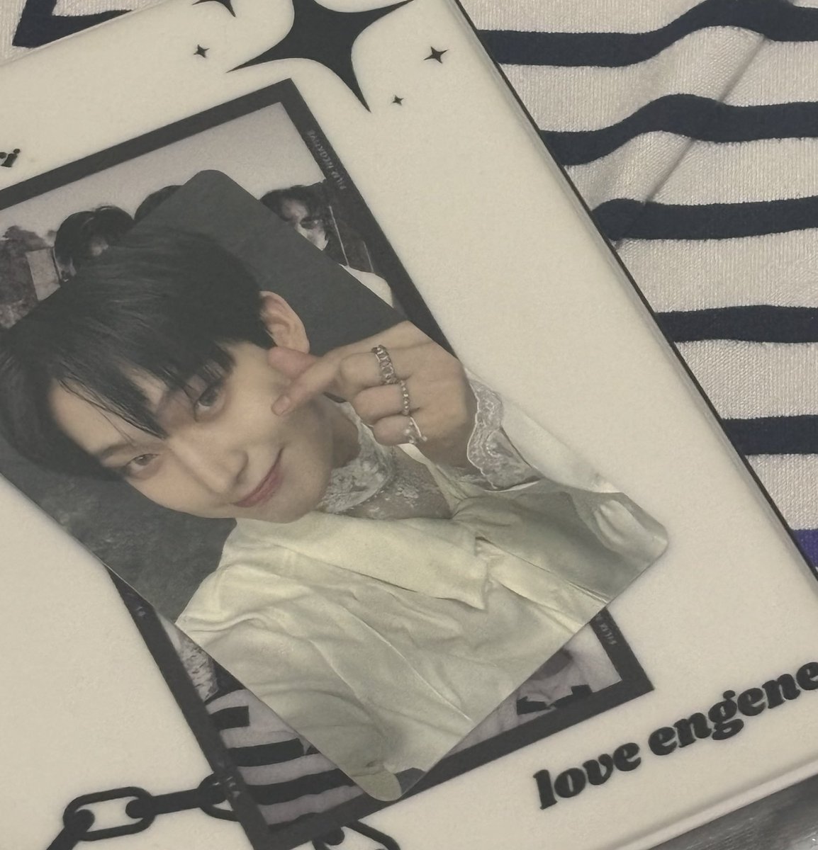 enhysmp's tweet photo. @mineheesun hi po i have this for ₱400, kasama na po 'yung soljack album https://t.co/UqpnSbBcBS