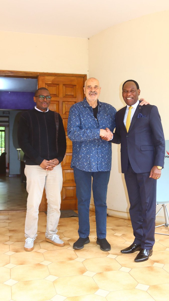 Our CEO, Dr. @EzekielMutua toured @FamilyMediaTV premises today, hosted by founder & CEO Leo Slingerland, along with General Manager Kennedy Masiolo, to discuss matters of copyright compliance & collaboration with #MCSK members in promoting music as a vehicle for family values.