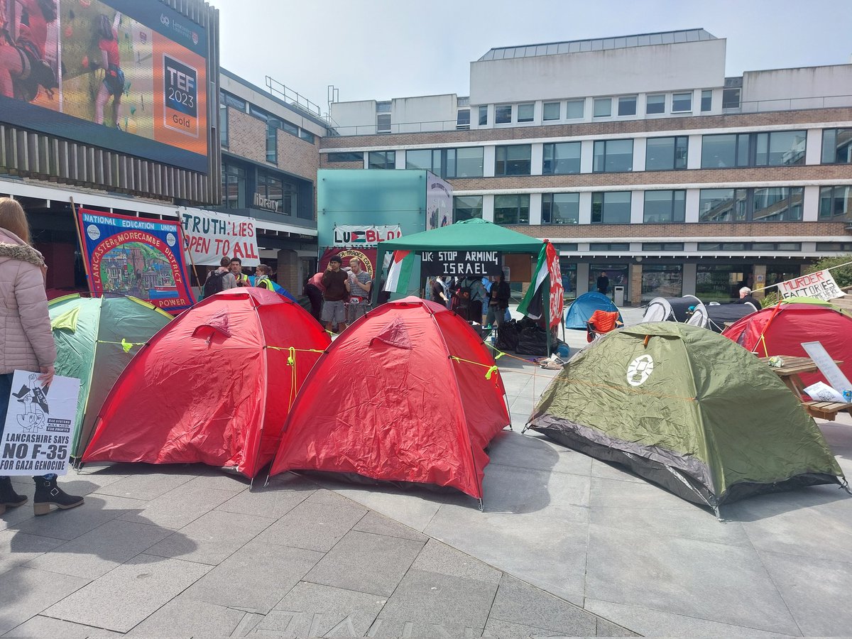 Lancaster University's encampment against genocide is in Alexandra Square. ☺️ Students need donations of food, drinks and powerbanks (but cash will also do nicely)🍉 🍉 🍉