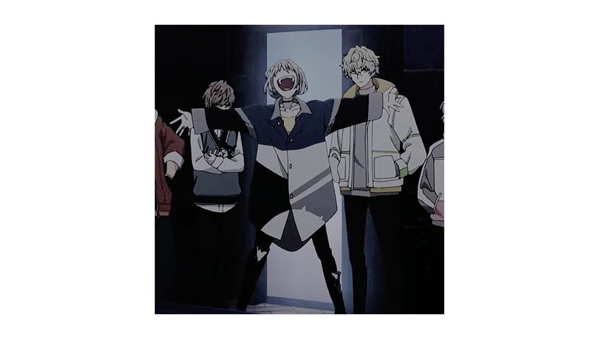 𝓪parición estelar, canta a pleno pulmón.