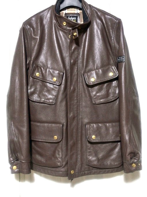 折角フルサイズのトレールバイクが手に入ったから前から持ってたけどゴリラやカブでは大げさで着る機会が無かったトレールジャケットを着て乗ろうかな…ブーツはあんまりだからvansのマウントエディションも欲しくなる 