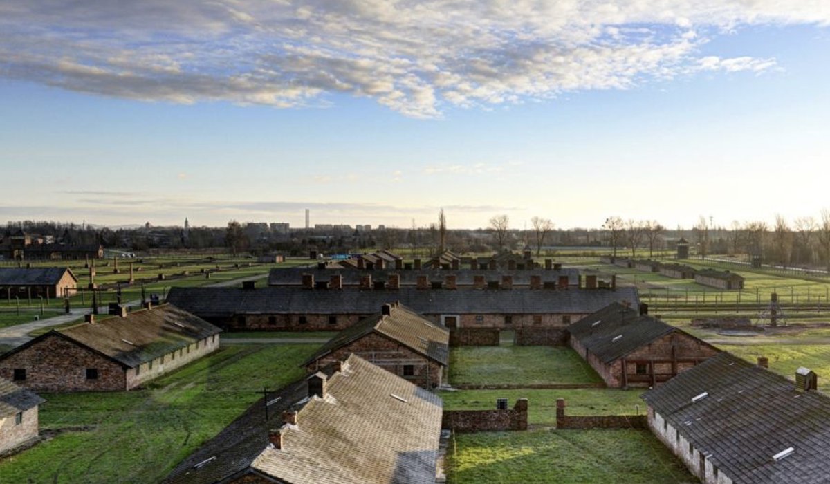 9 May 1942 | The penal company (Strafkompanie) of prisoners was transferred from Block 11 in Auschwitz I camp to Birkenau. They were initially placed in barrack 2, then later moved to barrack 1 in section BIb of the men's camp. The isolation of prisoners in the Strafkompanie…