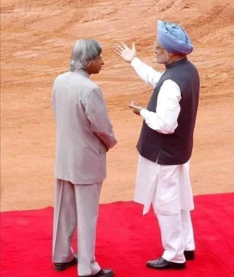 ((-कभी भारत का प्रतिनिधित्व अर्थशास्त्री और वैज्ञानिक किया करते थे 
#MANMOHANSINGH 
#APJABDULQALAM