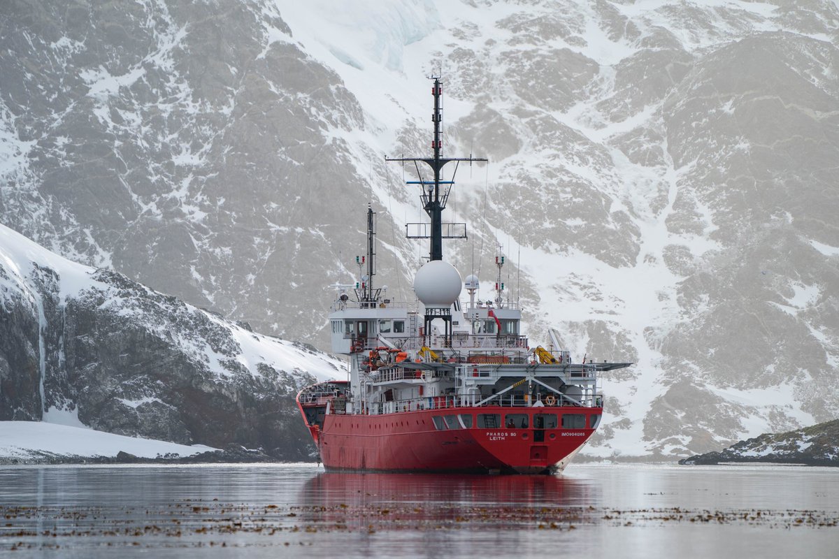 GovSGSSI's tweet photo. Evolution Earth 🌎 won “Best Series” at the International Wildlife Film Festival: https://t.co/cGCcdsHROs

🎥 The series was partially filmed from 
 Pharos SG - the Fisheries Patrol Vessel - in 2022🚢👇

South Georgia features in Episode 2 “Islands” and Episode 4 “Ice” 🇬🇸 https://t.co/ymY9ruTW9C