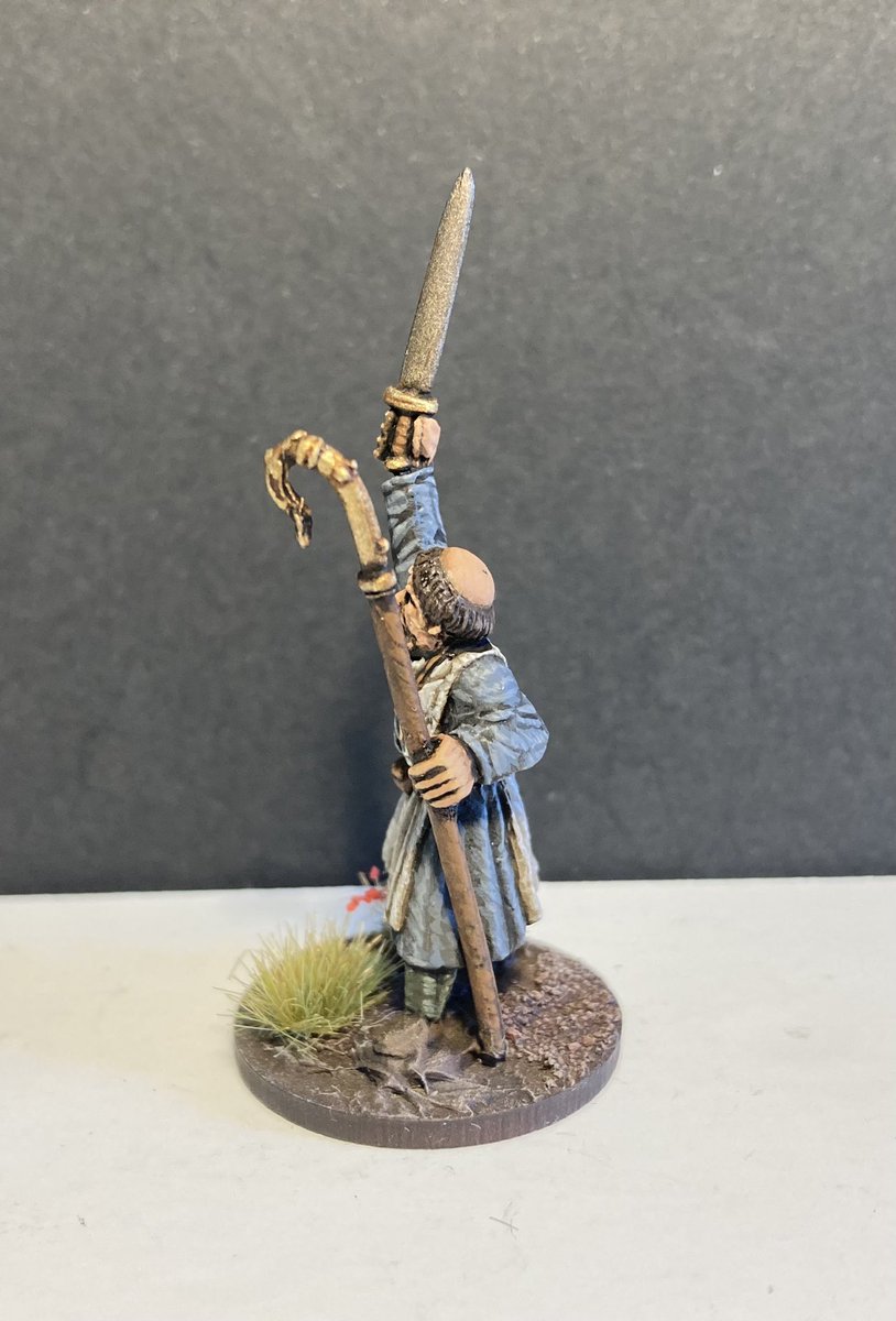 Defender of the faith! A quick @Gripping_Beast Priest blessing my late Romans and lending a helping sword in the fight against barbarians. #Warmongers #wepaintminis #wargaming #tts #miniaturepainting #lateroman #28mm