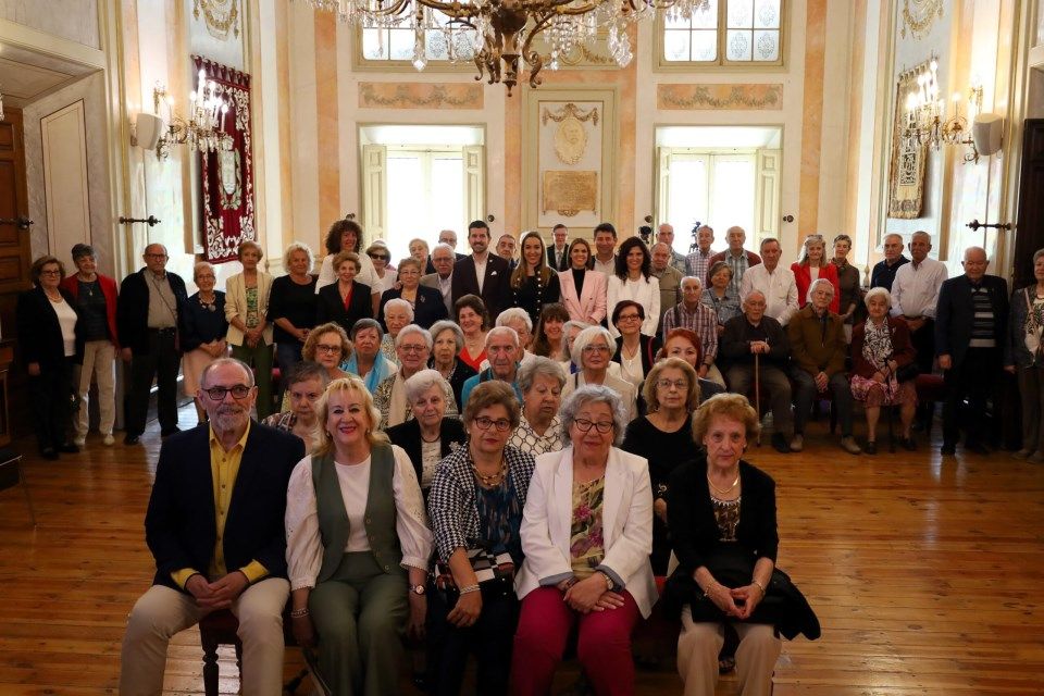 Más de 60 voluntarios de los Centros de Mayores Municipales reciben el reconocimiento por su labor | Alcalá Hoy buff.ly/4b8hEtW