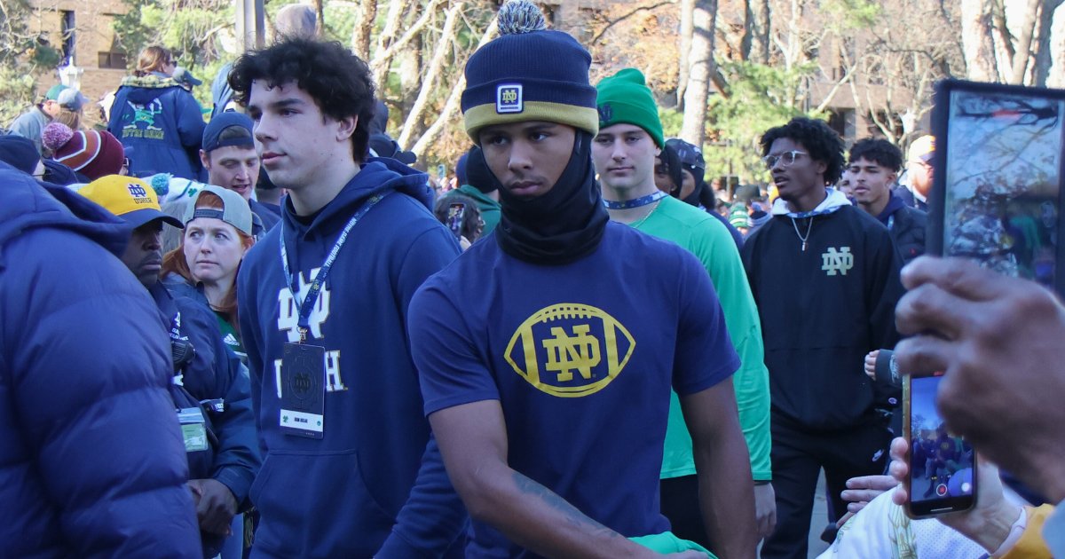 When elite 2025 safety Ivan Taylor was at Notre Dame last month, it was his first time on campus since Chris O'Leary left for the Los Angeles Chargers. So, how did things go on his visit? Details: on3.com/teams/notre-da…