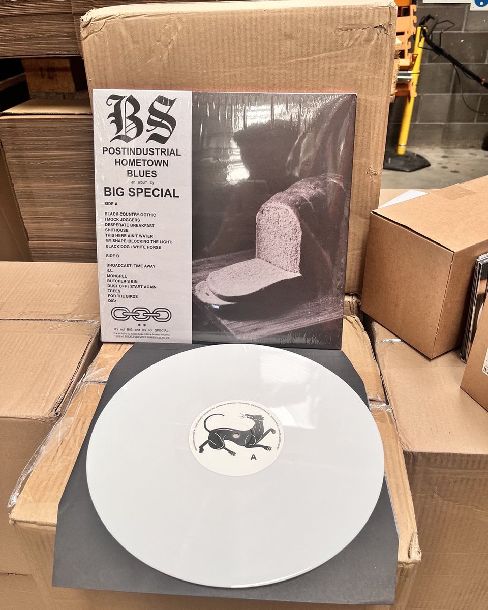 'An album that is distinctively mystical, and ageless, comfortably propelling itself between soul, hip hop, and rock' - @BestFitMusic ⭐️ @BIGSPECIAL_'s #PostindustrialHometownBlues is out tomorrow on formats including wonderful White Vinyl ⚪️ ↳ bigspecial.tmstor.es