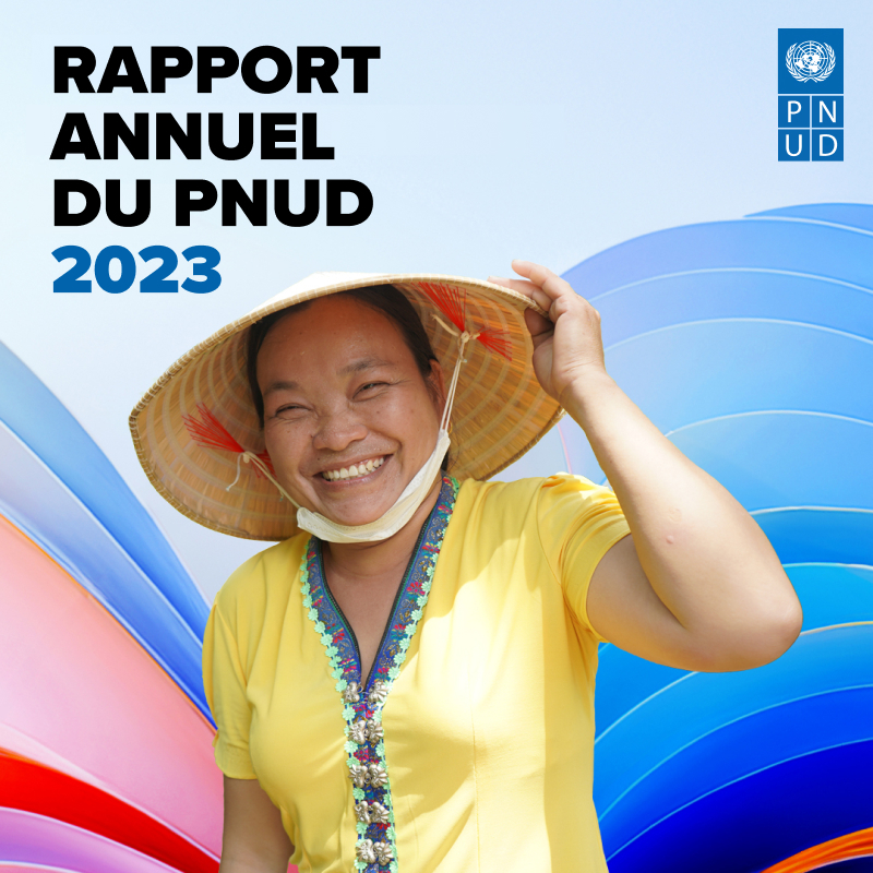 pnudfr's tweet image. Nous sommes fiers de dévoiler notre Rapport annuel 2023.

Créons des liens.

Faisons la différence.

Et soyons intelligents face à l&apos;avenir.

📖 : annualreport.undp.org/fr/ 

#FutureSmartUNDP