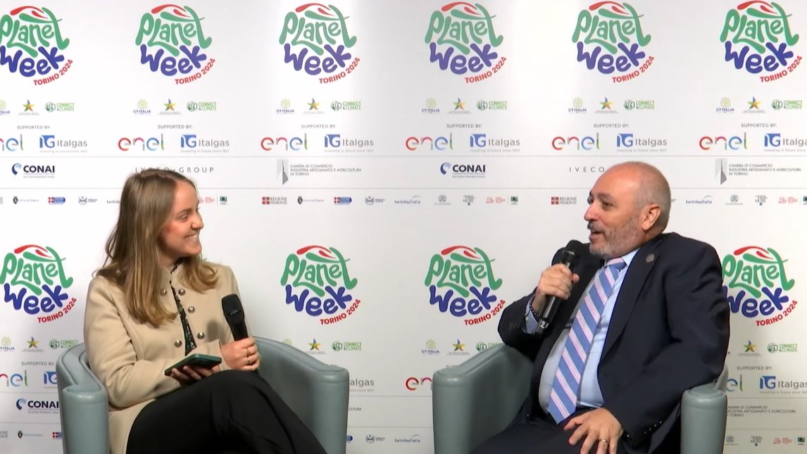 .@marcosathias, Asst. Secretary-General of the @UN, gives insights into @UNDP's vital work engaging youth in holding world leaders accountable on their climate commitments. Watch now! #PlanetWeek 👉youtube.com/watch?v=aw_YVp…