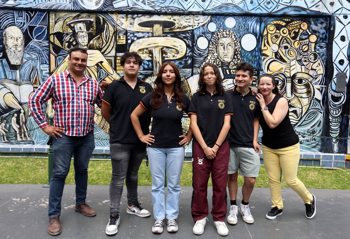 Estudiantes de la Preparatoria 14 de la @udg_oficial ganaron el primer lugar en el Torneo Mexicano de Robótica 2024, viajarán en julio a Países Bajos para representar a México en el #RoboCup, competencia mundial de robótica 📰 acortar.link/yMoIrw