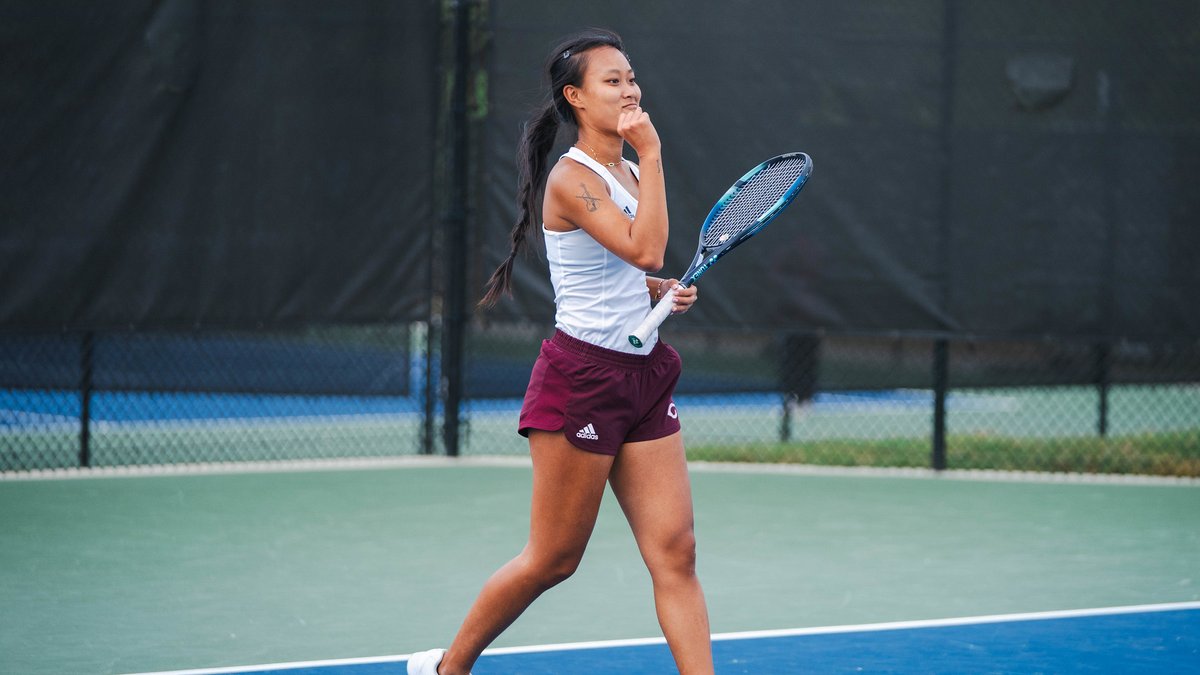 𝐇𝐚𝐩𝐩𝐞𝐧𝐢𝐧𝐠 𝐍𝐨𝐰 🏆 The NCAA Division III Men's and Women's Championships are underway! Find out more about the opening rounds of play below ⬇️ 🔗 tinyurl.com/r3urze7z (Men's Details) 🔗 tinyurl.com/3hc9azt5 (Women's Details) #WeAreCollegeTennis | #NCAATennis