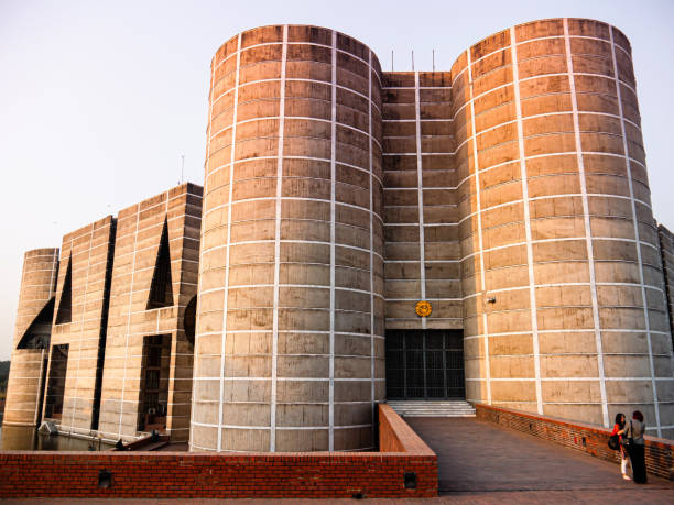 Asamblea Nacional de Bangladesh, construida en Dakha. 🇧🇩
Louis Kahn.

#JuevesDeArquitectura