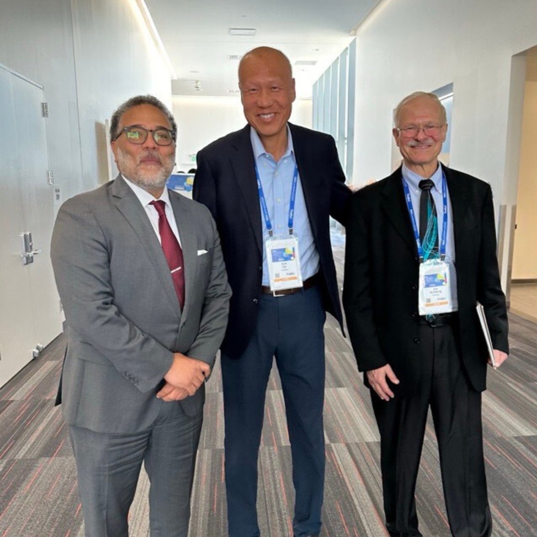 This week at #RSAC, #Fortinet's Ken Xie and Jim Richberg joined a closed-door session with U.S. Government officials. Learn how public-private partnerships help strengthen our nation's cyber resiliency. fortinet.com/trust?tab=trus…