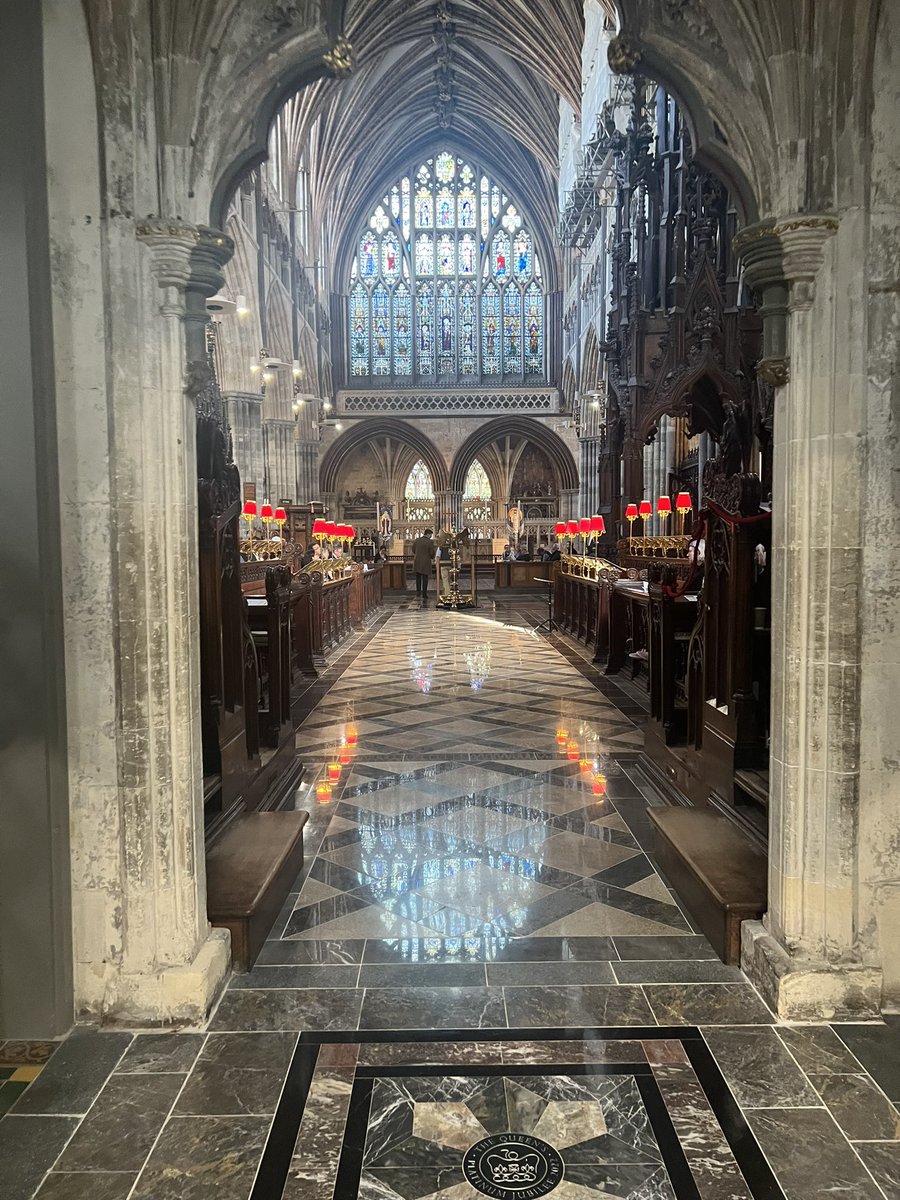 A wonderful way to end the working day - Solemn Eucharist for #AscensionDay in @ExeterCathedral, the beating heart of our #Exeter… …& how wonderful was Franz Schubert’s Mass in G, sung beautifully by the @ECSPrepSchool Boy Choristers