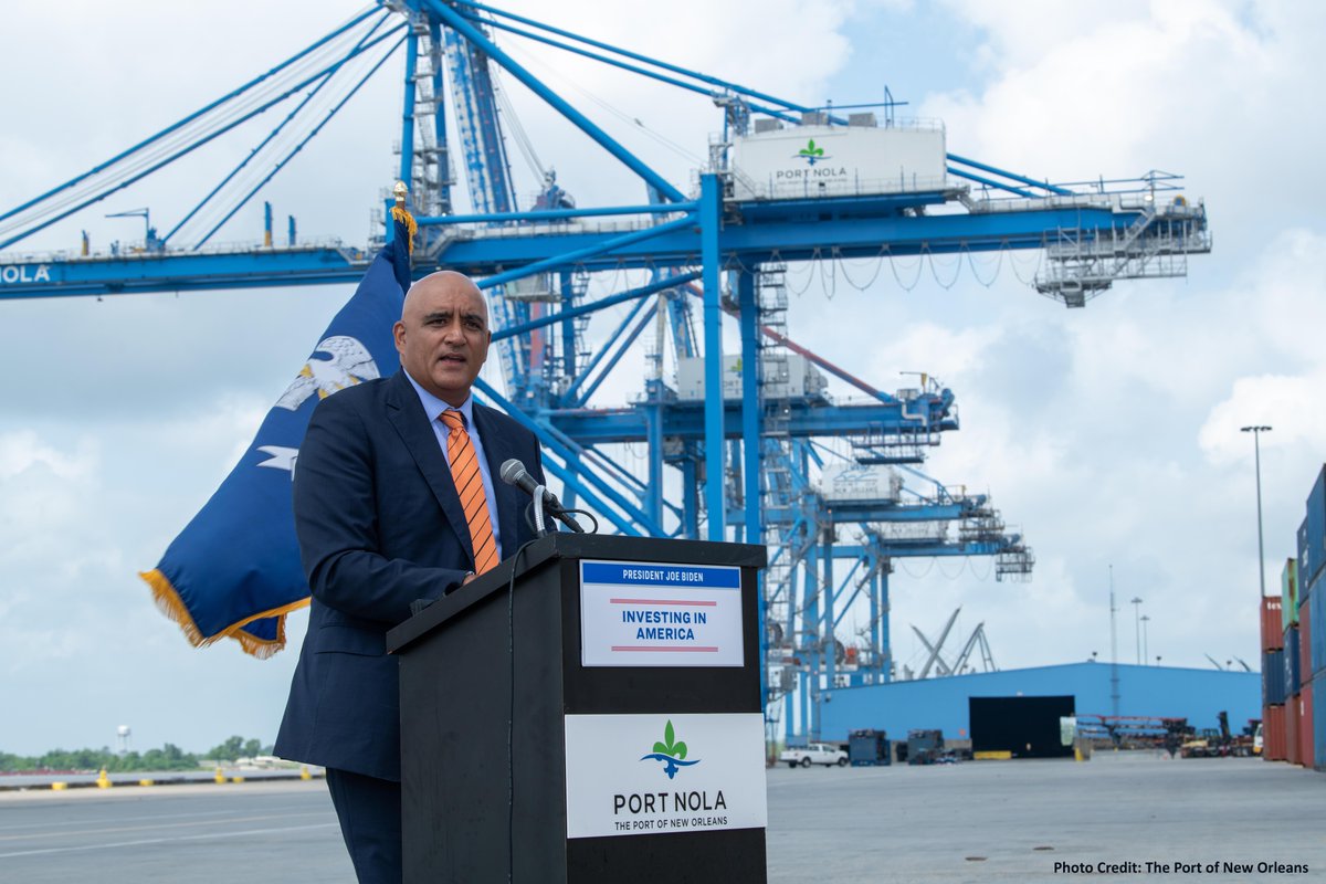 FHWA Adm @BhattmobileT was in New Orleans to announce a $7.1M grant under the new Reduction of Truck Emissions at Port Facilities program to the @PortNOLA & its partners to help modernize the infrastructure for those who live and work in the surrounding communities.